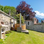Casa Venanzio E Martino - *