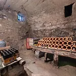 Casa Venanzio E Martino -