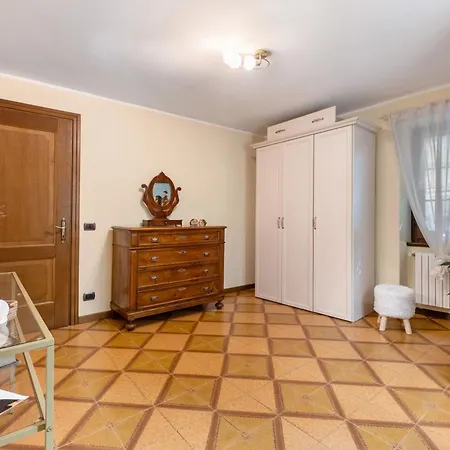Casa Venanzio E Martino - بيت للعطل