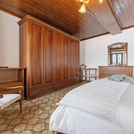 Casa Venanzio E Martino - بيت للعطل