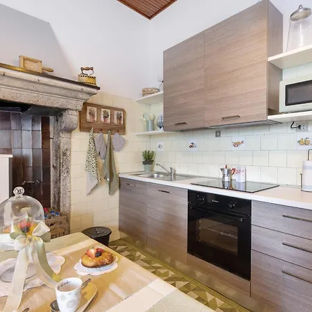 Casa Venanzio E Martino - Ferienhaus