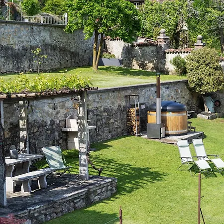 Ferienhaus Casa Venanzio E Martino - Plesio